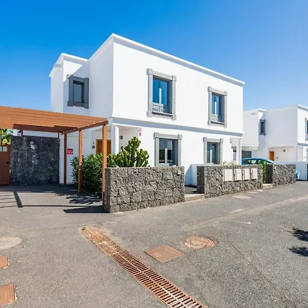 Verona Playa Blanca فيلة